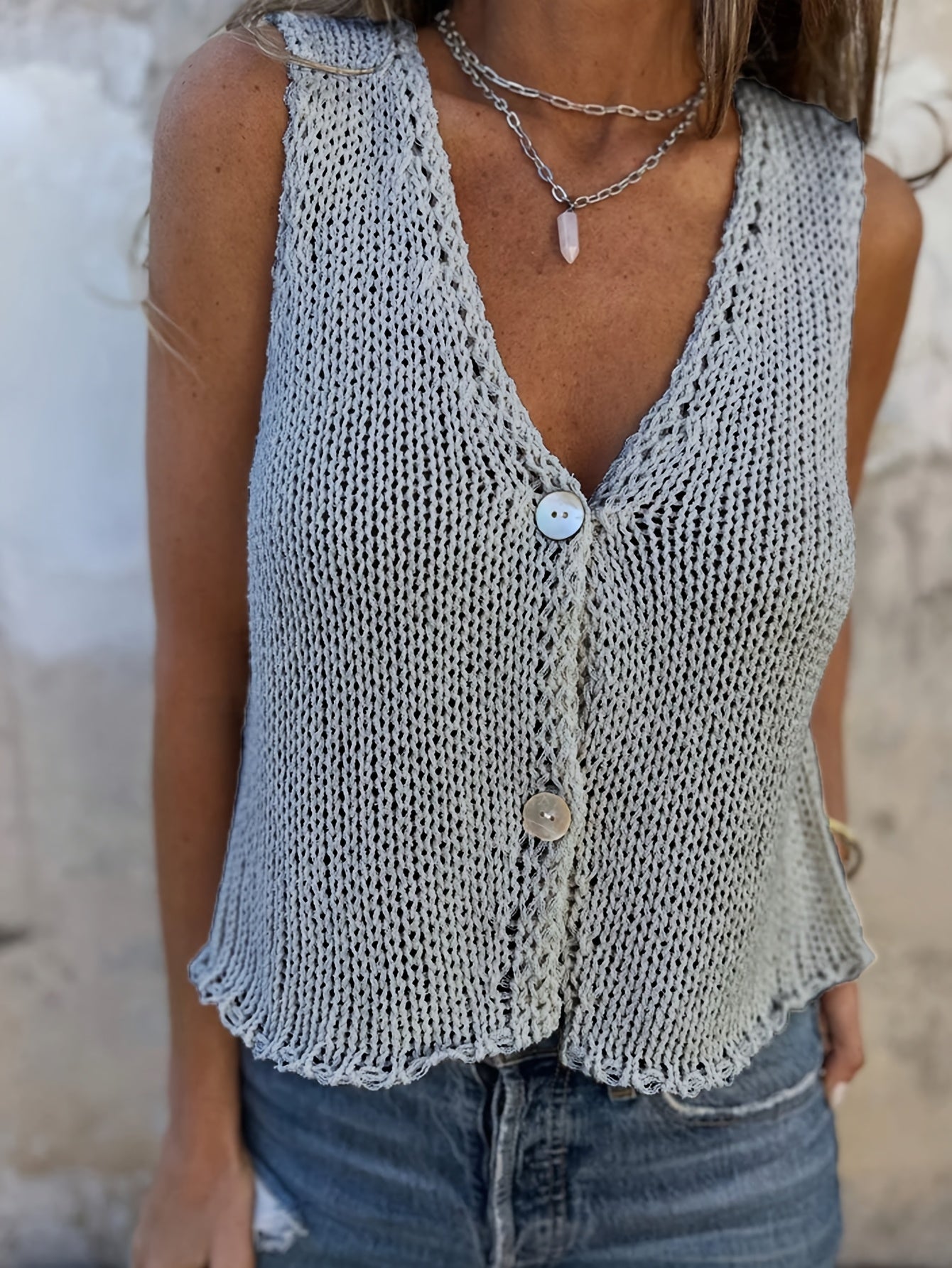 Women's Elegant V-Neck Sleeveless Blouse -