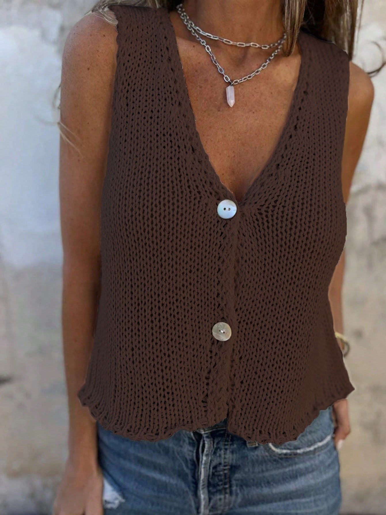 Women's Elegant V-Neck Sleeveless Blouse -
