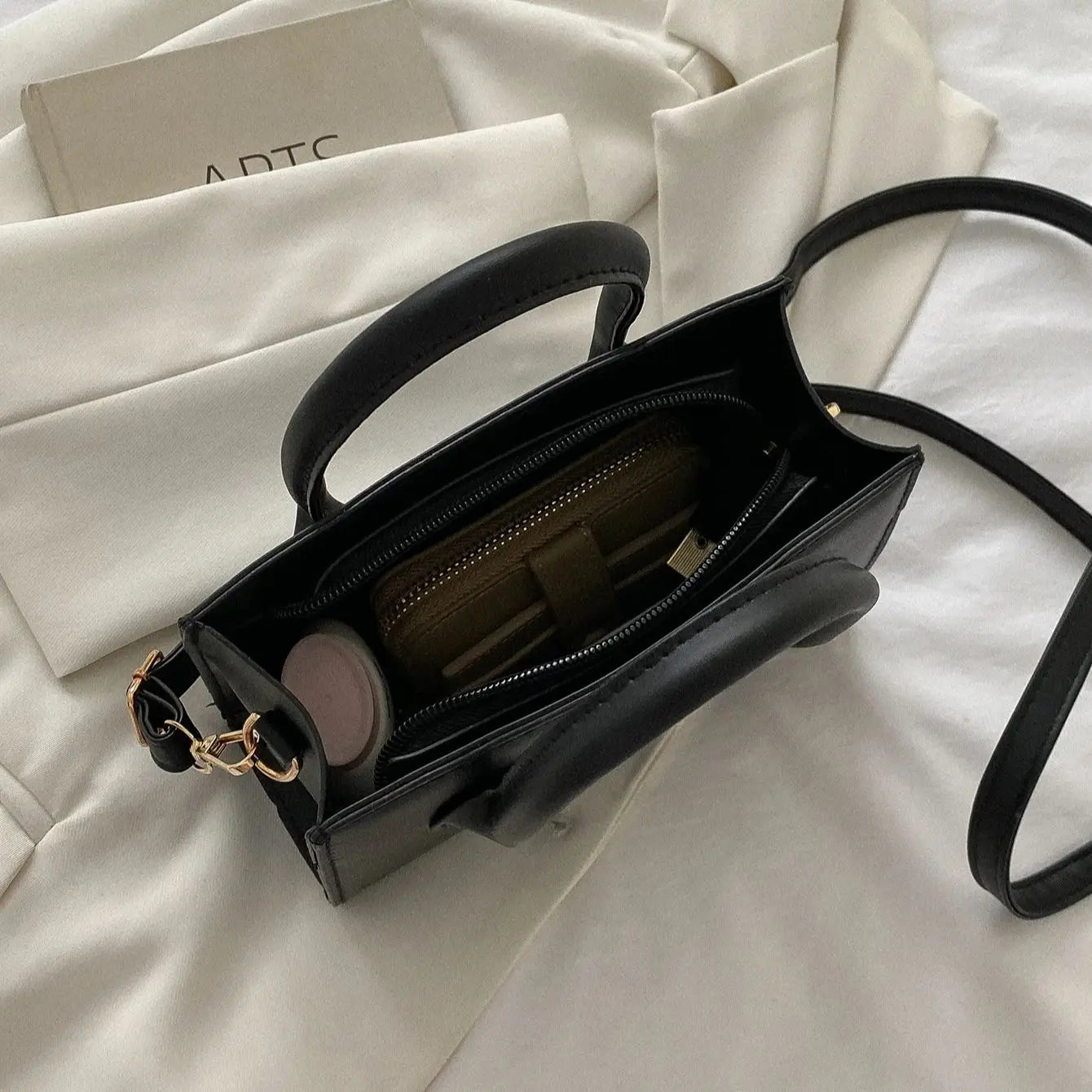 PU Leather Casual Crossbody Bags for Women Ladies ,