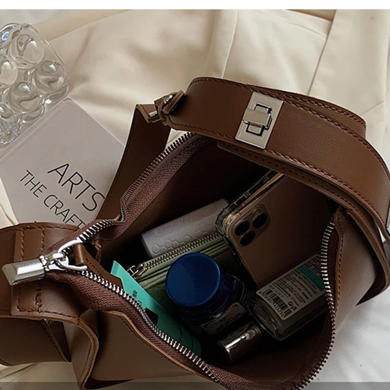 tret, Vintage Half-moon Shoulder Bag For Women Soft Leather ,